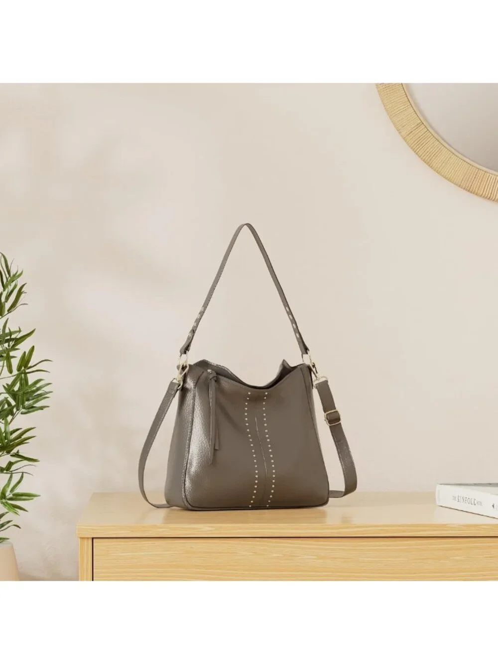 Chic Hobo Bag for Women | Stylish Crossbody Purse & Shoulder Handbag